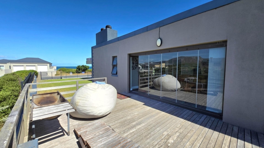 4 Bedroom Property for Sale in Kleinbaai Western Cape